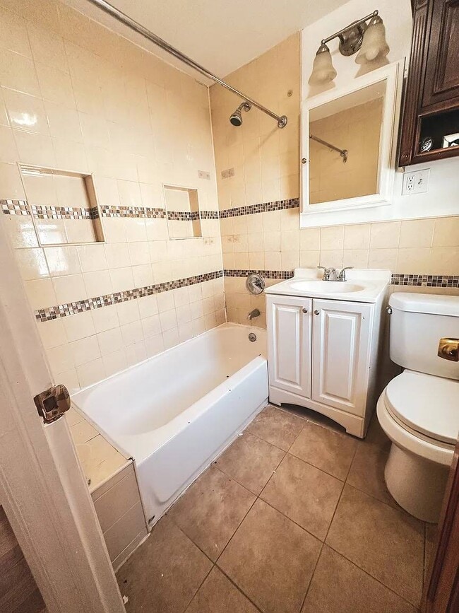 Building Photo - 134 rd