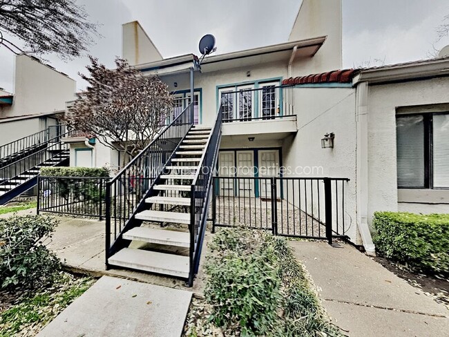 Primary Photo - 13215 Emily Rd