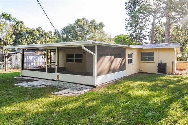 Building Photo - 3632 Stokes Dr