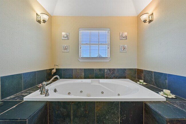 Building Photo - 3912 Bridge Harbor Dr