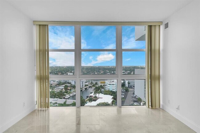 Building Photo - 2841 N Ocean Blvd