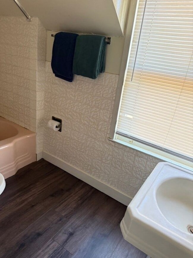 Building Photo - Furnished Seasonal or Long term  for 8 ppl. near heavenly Avail. 04/15/26!
