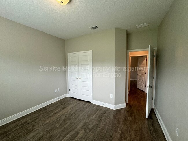 Building Photo - 7982 Silver Maple Dr