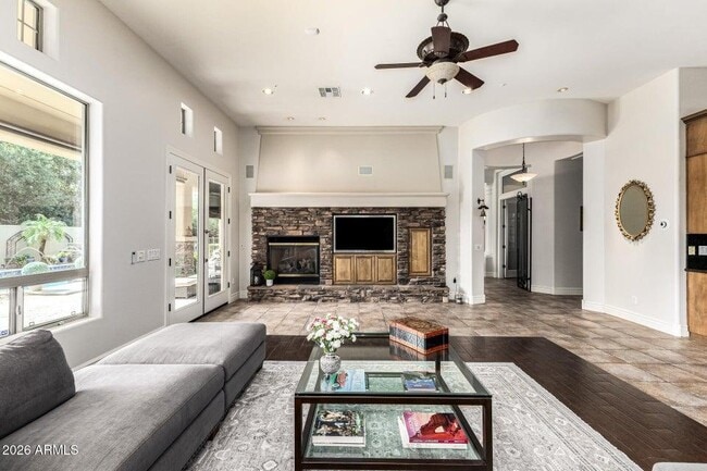 Building Photo - 10919 E Onyx Ct