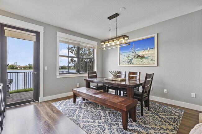 Building Photo - 8413 Lakeview Trail