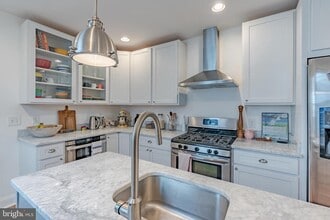 Building Photo - 223 S Collington Ave