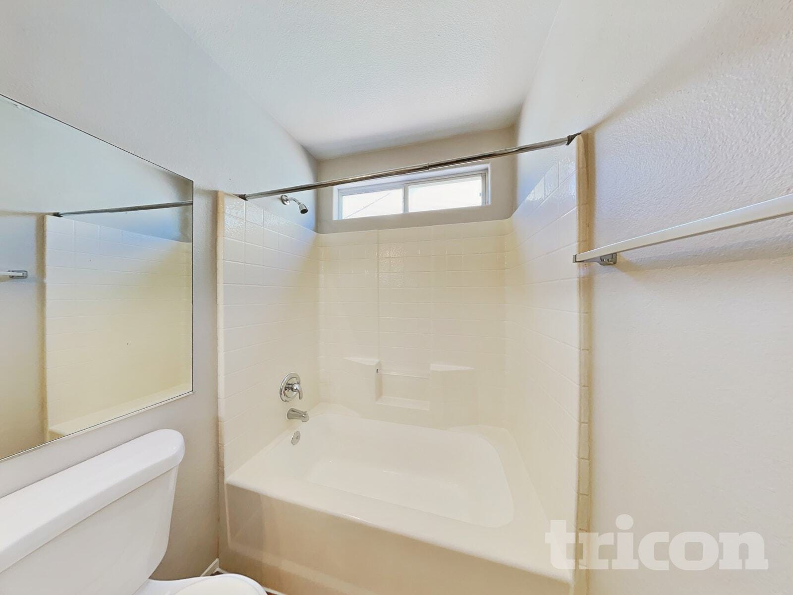 Building Photo - 6232 Diazo St