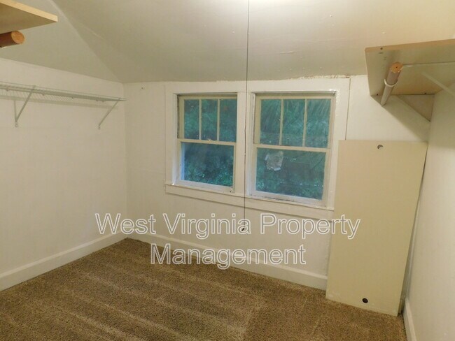 Building Photo - 186 Benedict Ln