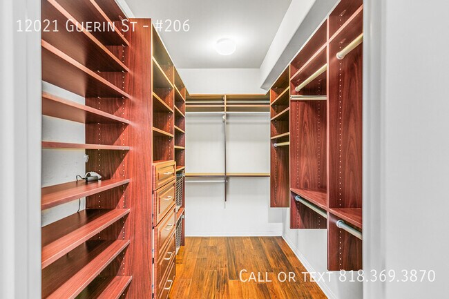 Building Photo - 12021 Guerin St