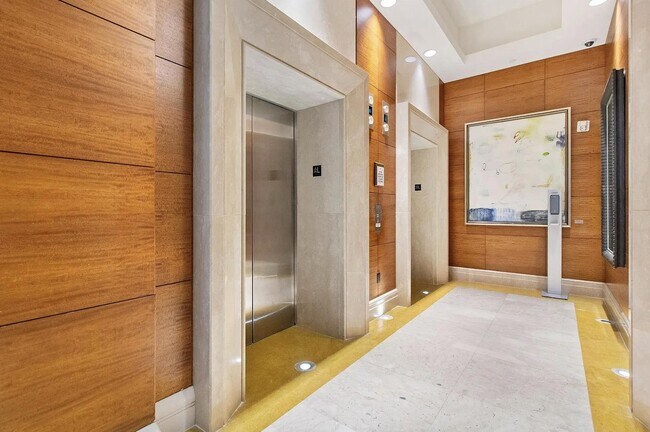 Building Photo - 3800 N Ocean Dr