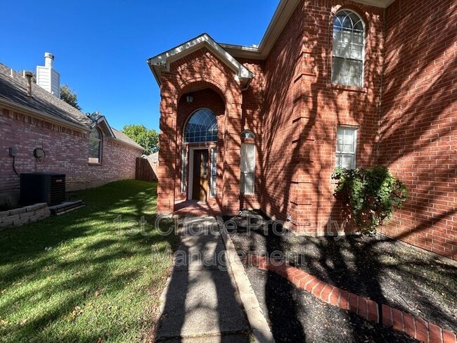 Building Photo - 4805 Misty Ridge Dr