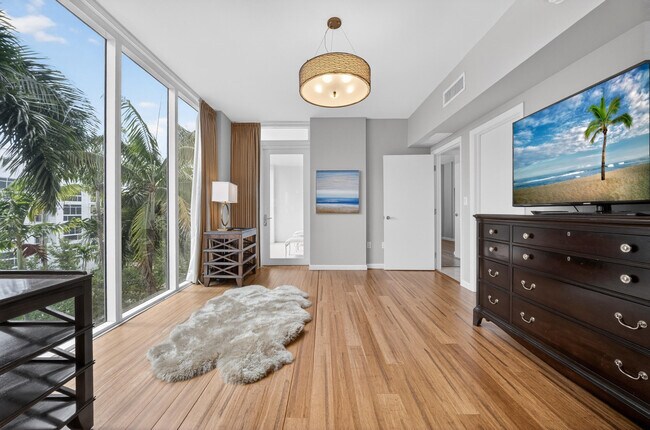 Building Photo - 45 Hendricks Isle