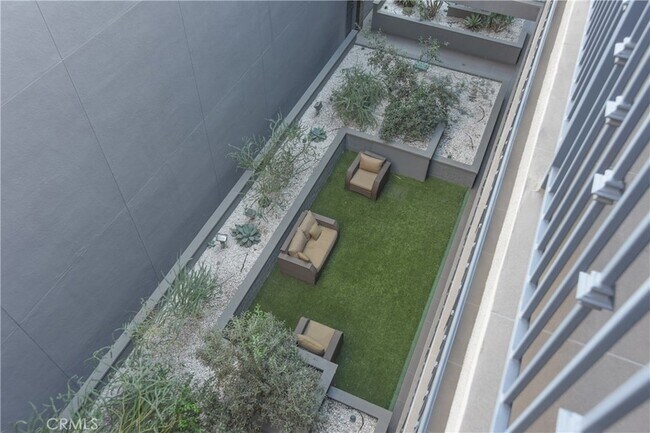 Building Photo - 11925 Kling St