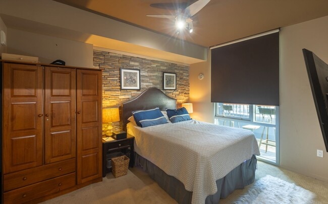 Building Photo - Live Above the Action — 14th-Floor ICON Condo with Petco Park Views