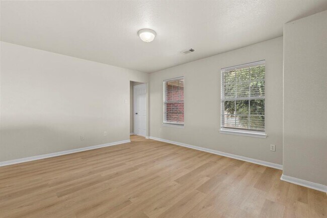 Building Photo - 13935 Maleewan Ln