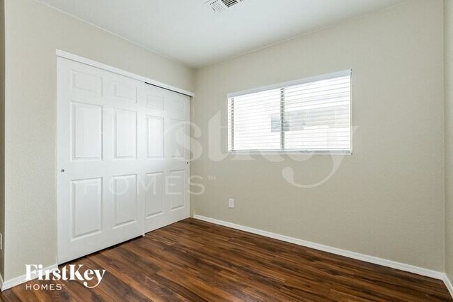 Building Photo - 9966 E Deer Trail