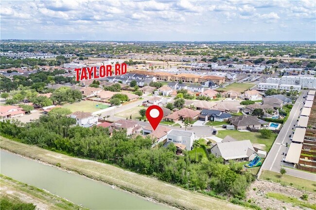 Building Photo - 36 Cottonwood St