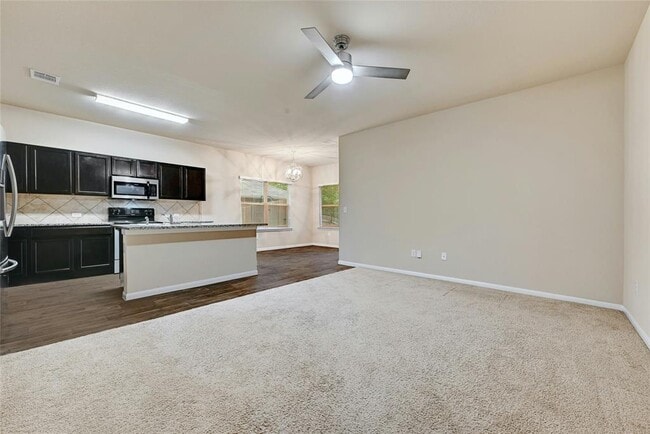 Building Photo - 6301 Wideleaf Dr