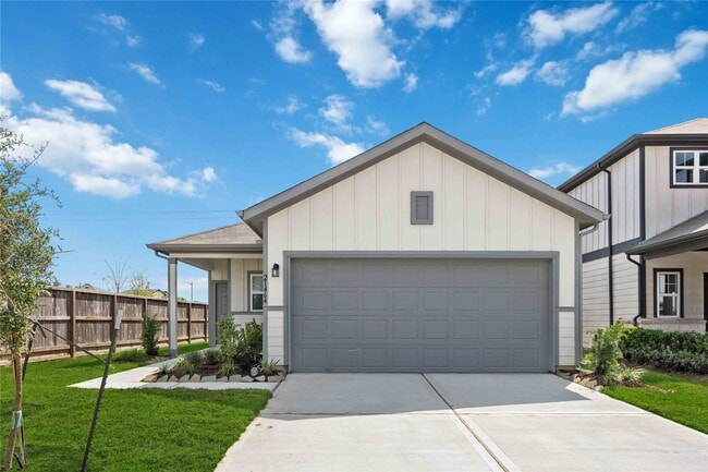 Primary Photo - 21464 Austell Pond Dr