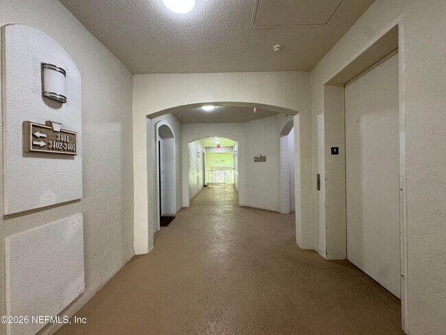 Building Photo - 11251 Campfield Dr
