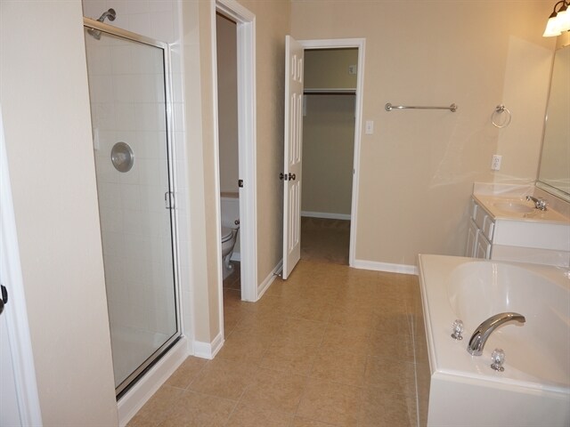 Building Photo - 24230 Pine Canyon Fls