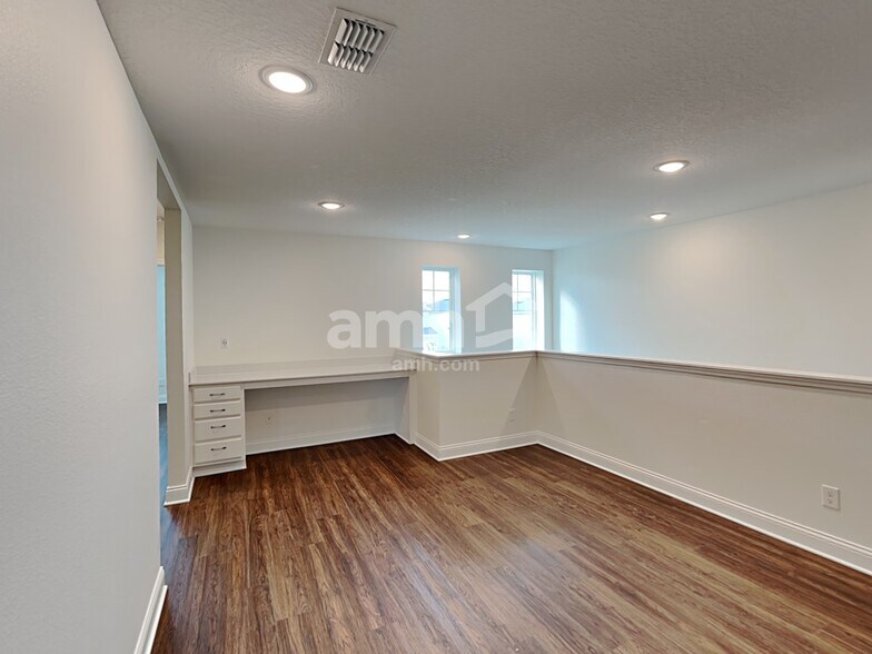 Building Photo - 6130 Little Blf Cir