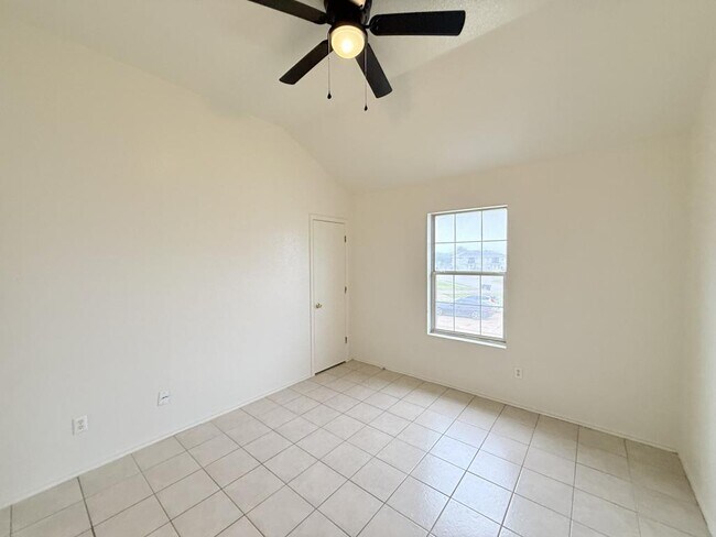Building Photo - 1210 Industrial Apt C