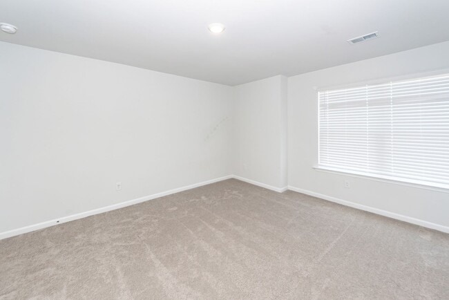 Building Photo - 4 Bedroom, 2.5 Bathroom Home in Carolina Groves - Moncks Corner