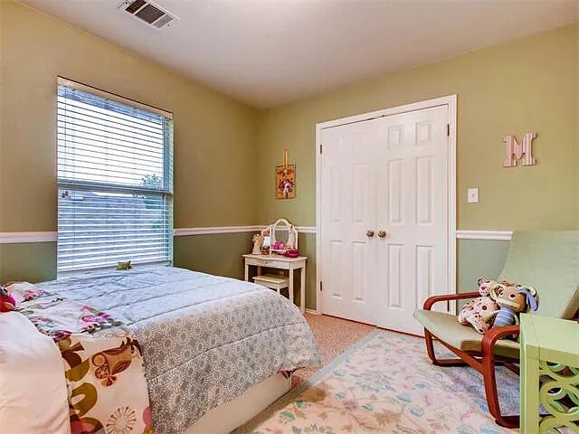 Building Photo - 2221 Speidel Dr