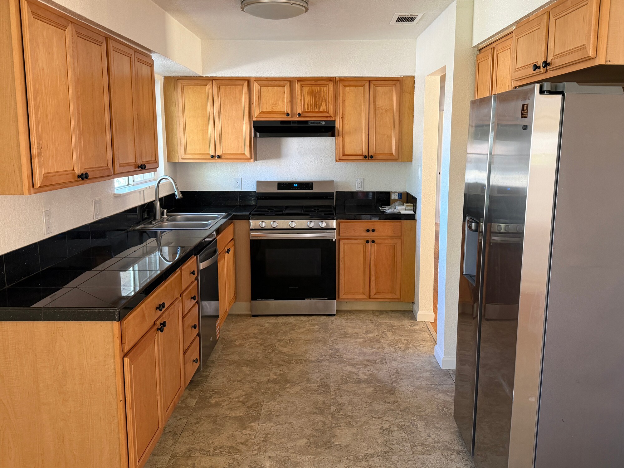 Building Photo - 8762 Kurts Ct