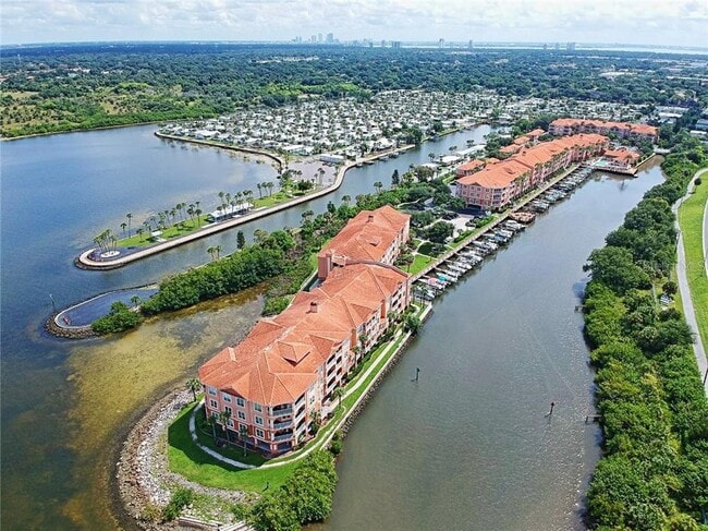 Building Photo - 5000 Culbreath Key Way