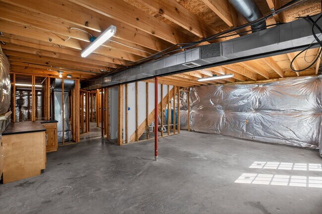 Building Photo - 15980 Crowfoot Ct