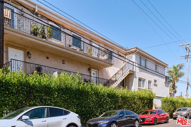 Building Photo - 3005 Grand Canal
