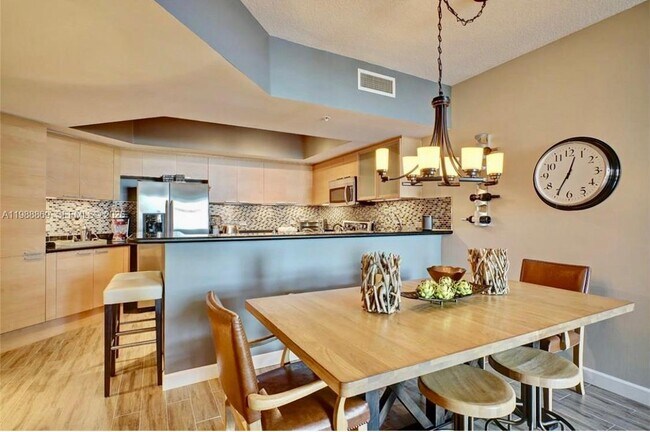 Building Photo - 140 S Dixie Hwy