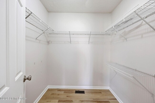 Building Photo - 4029 Orchard Lake Dr