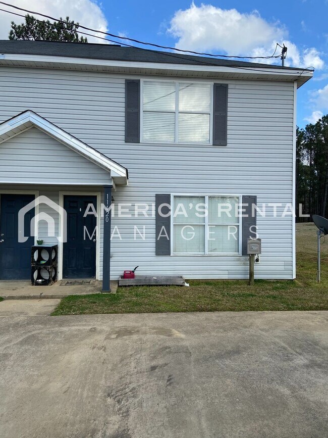 Building Photo - 11418 Oak Arbor Way