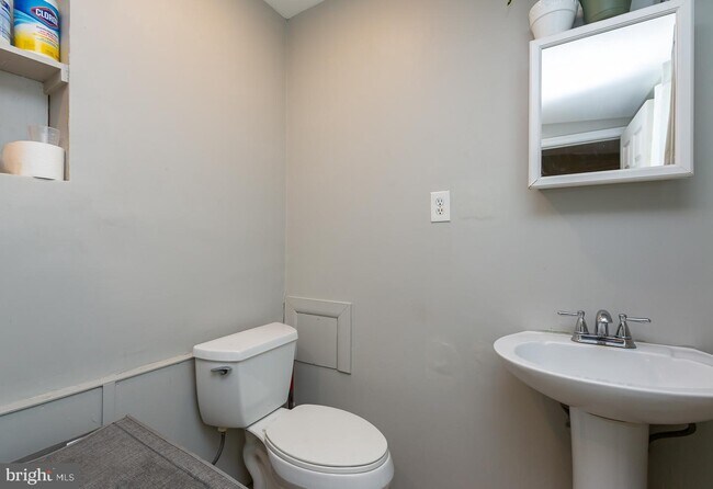 Building Photo - 4312 Dobson St