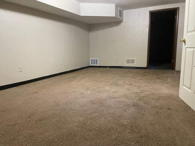 Building Photo - S. Erie