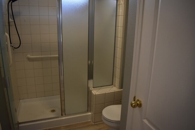 Building Photo - 6310 Diamond Ct