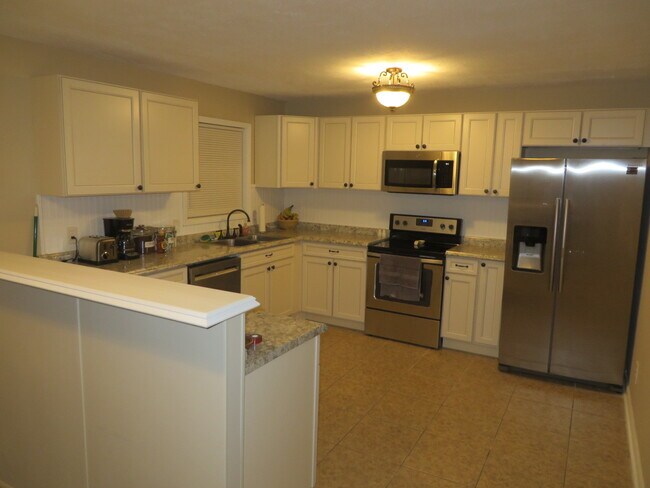 kitchen - 3755 Cedar Hurst Way