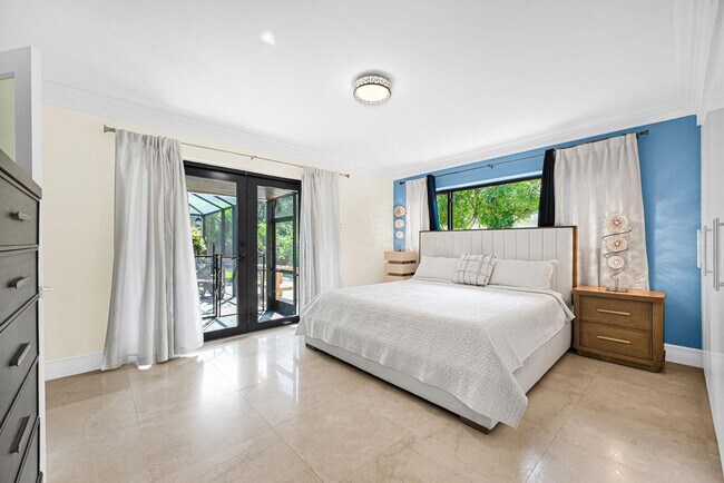 Building Photo - 836 Orchid Dr