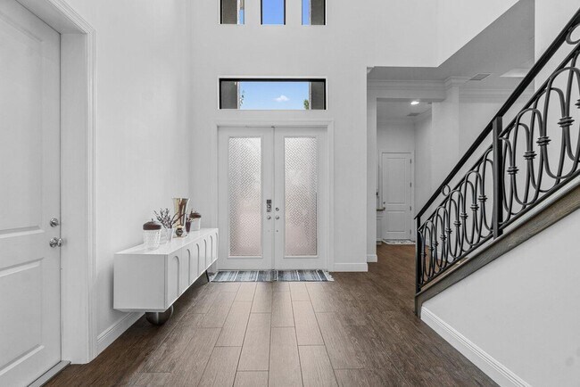 Building Photo - 13026 Artisan Cir