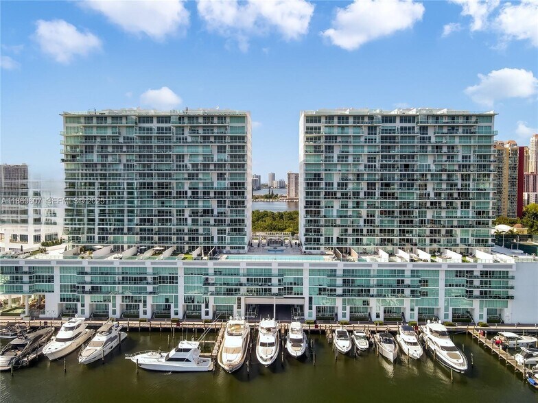 Building Photo - 400 Sunny Isles Blvd