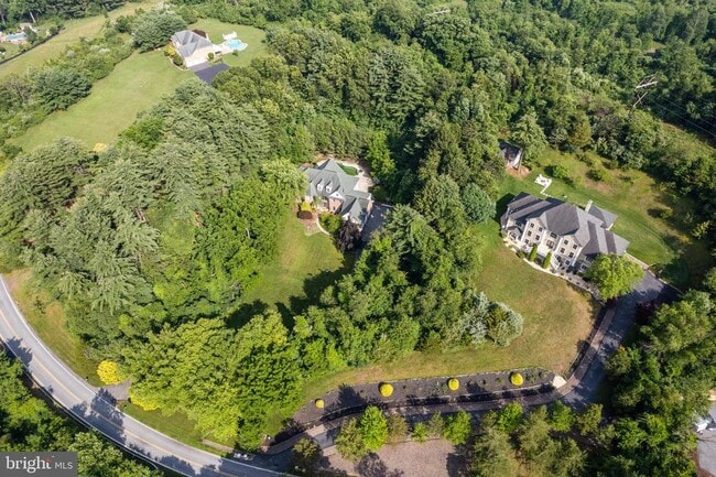 Building Photo - 1238 Hunters Rd