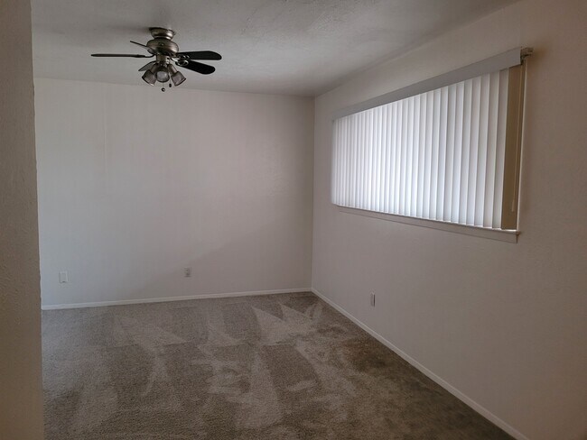 Building Photo - 4411 Buena Vista St