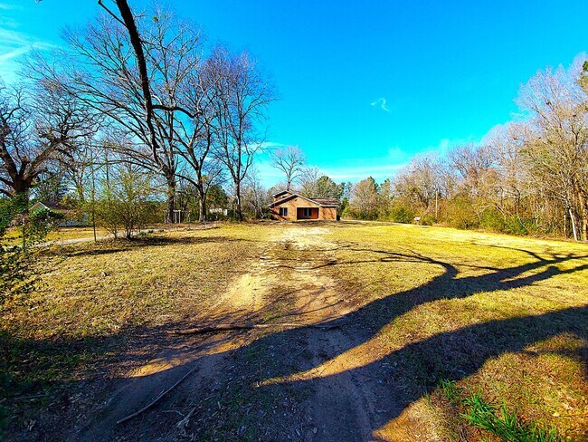 Building Photo - 8674 FM 13