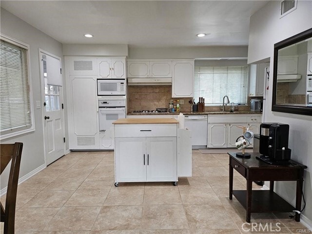 Building Photo - 15636 Fada Dr