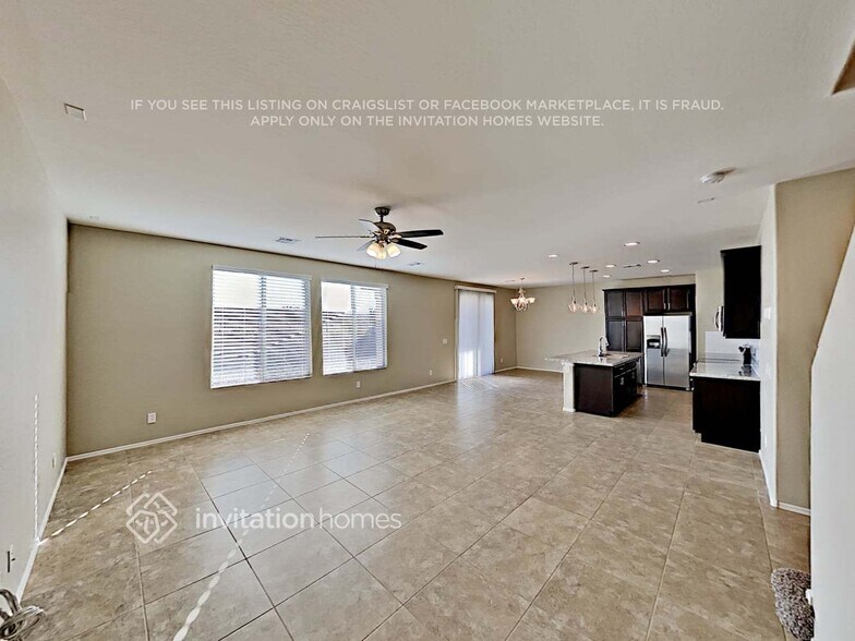 Building Photo - 3331 E Russell St