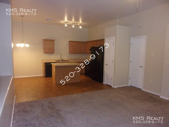 Building Photo - 6027 S Avenida Las Monjas
