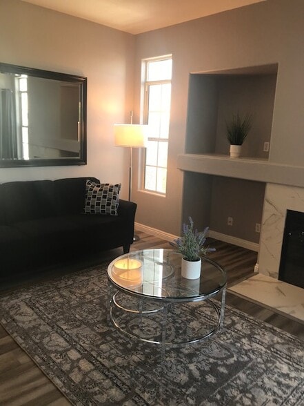 LIVING - 2201 Ramsgate Dr